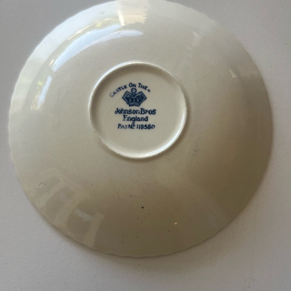 Johnson Brothers Saucer Blue and White Decorative Plate - Picture 2 of 5